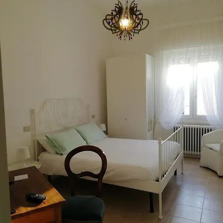 Le Stanze Di Ninni Guest house Foligno